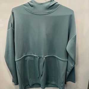 Gaiam hoodie with tie